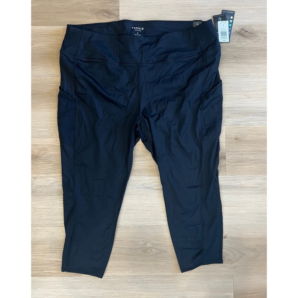 Torrid Active High‎ Rise Capri Leggings size 4x  - NWT